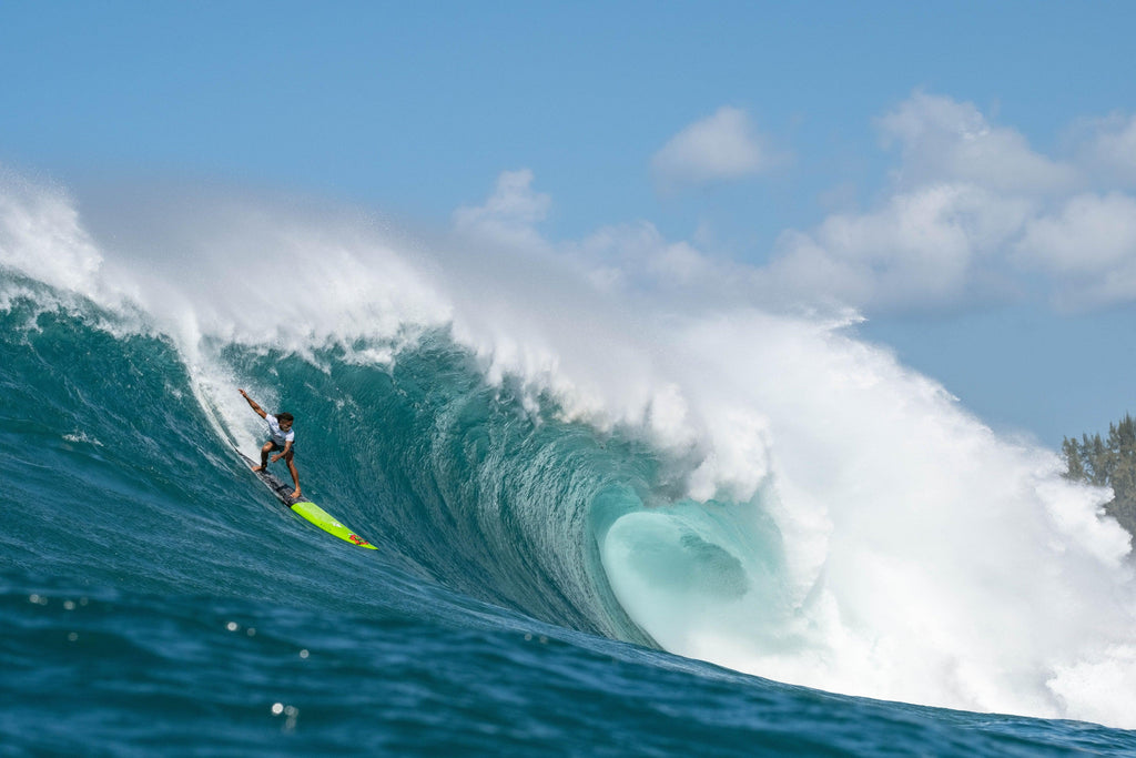SURFER Kealii Mamala